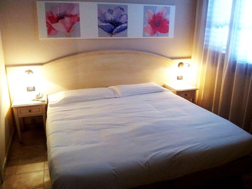 Hotel Sextum Bientina Eksteriør billede