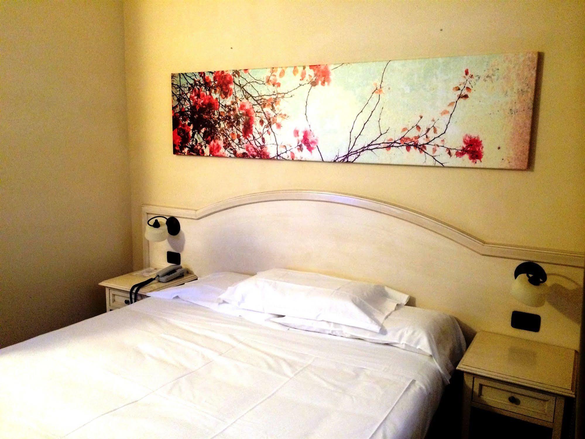 Hotel Sextum Bientina Eksteriør billede
